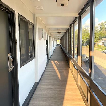 Downtown Inn Рочестер Экстерьер фото